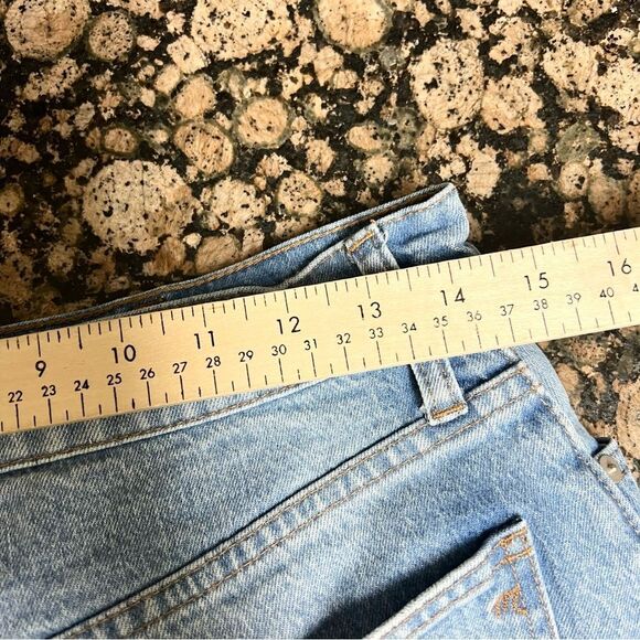 Madewell Shorts The Perfect Jean Short Denim Blue Raw Hem Size 27 - Picture 4 of 7